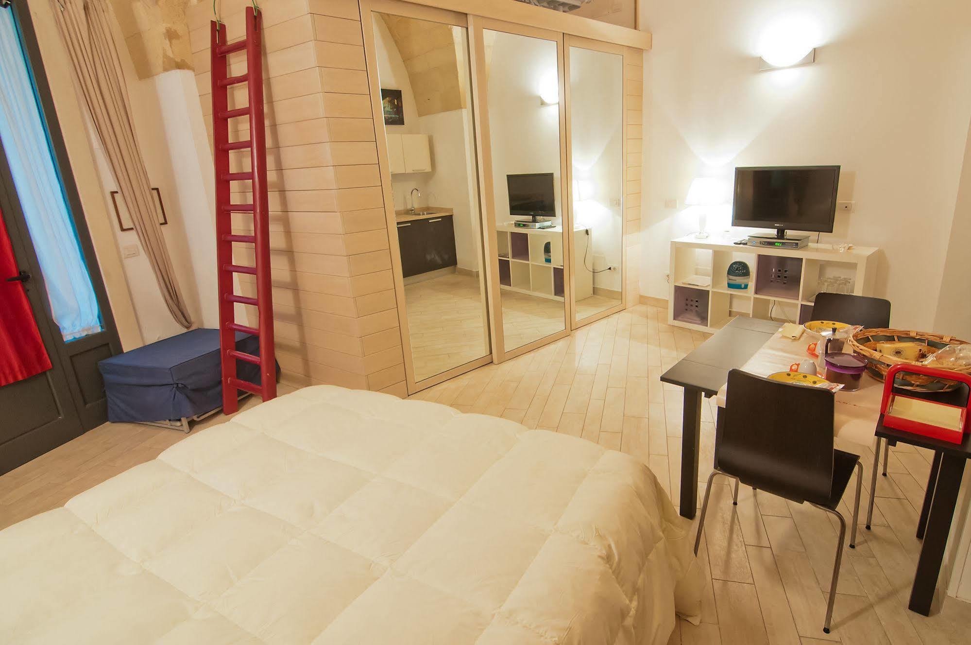 Tito Schipa B&B Λέτσε Εξωτερικό φωτογραφία