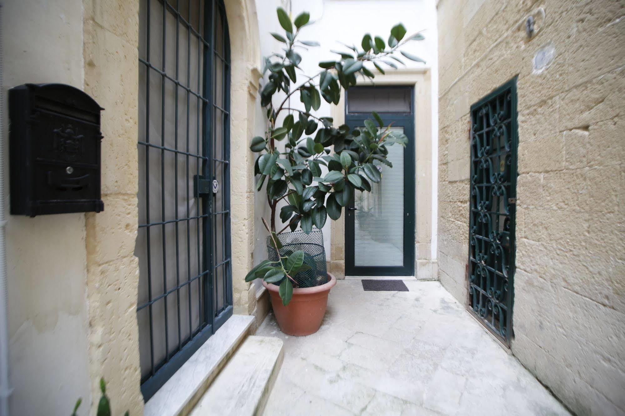 Tito Schipa B&B Λέτσε Εξωτερικό φωτογραφία